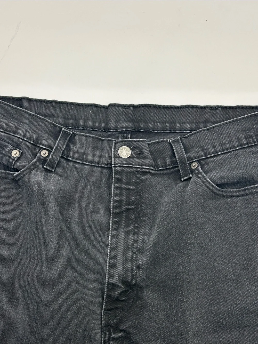 Levis room offering cut